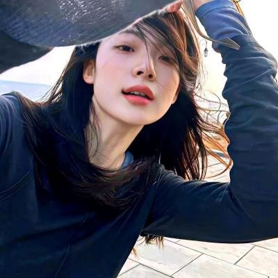 别穿越时空了,恋人们